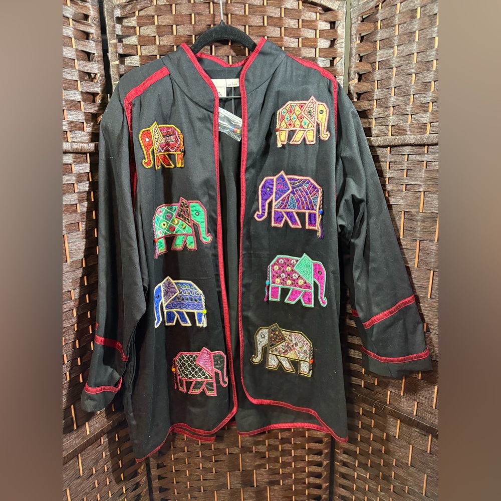 Yak Magik Elephant Embroidered Boho Jacket Black & Red Trim Size Large